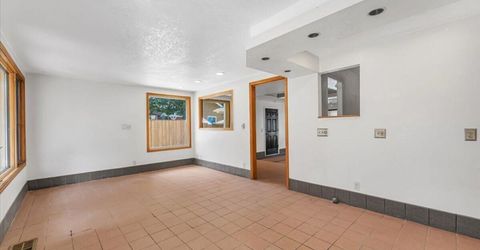 2470 Riviera Street, Reno, NV 89509 Photo