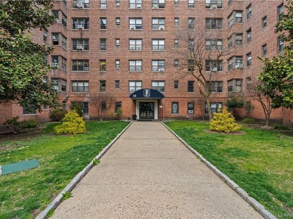 33 William Street , Unit 1S, Fleetwood, NY 10552