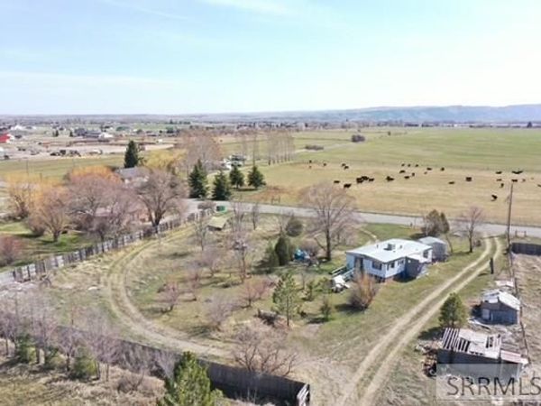 119 N 4400 E, RIGBY, ID 83442