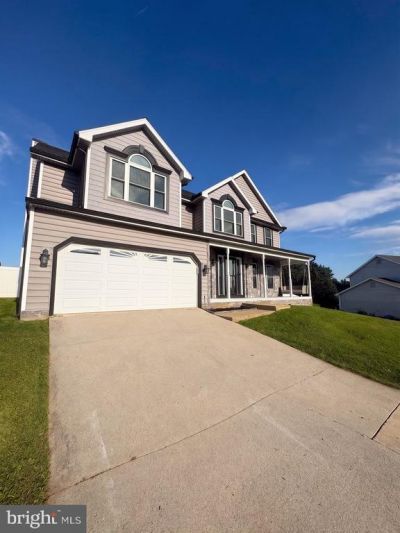 75 LEE STREET, STEWARTSTOWN, PA 17363