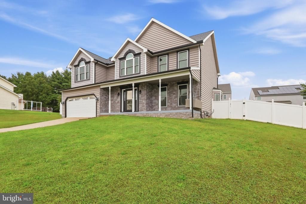 75 LEE STREET, STEWARTSTOWN, PA 17363