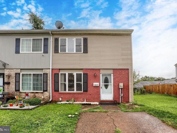 2519 BARKLEY LANE, HARRISBURG, PA 17104