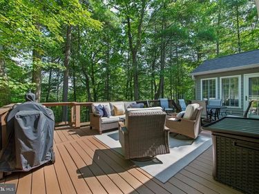 122 FORREST STREET, BASYE, VA 22810