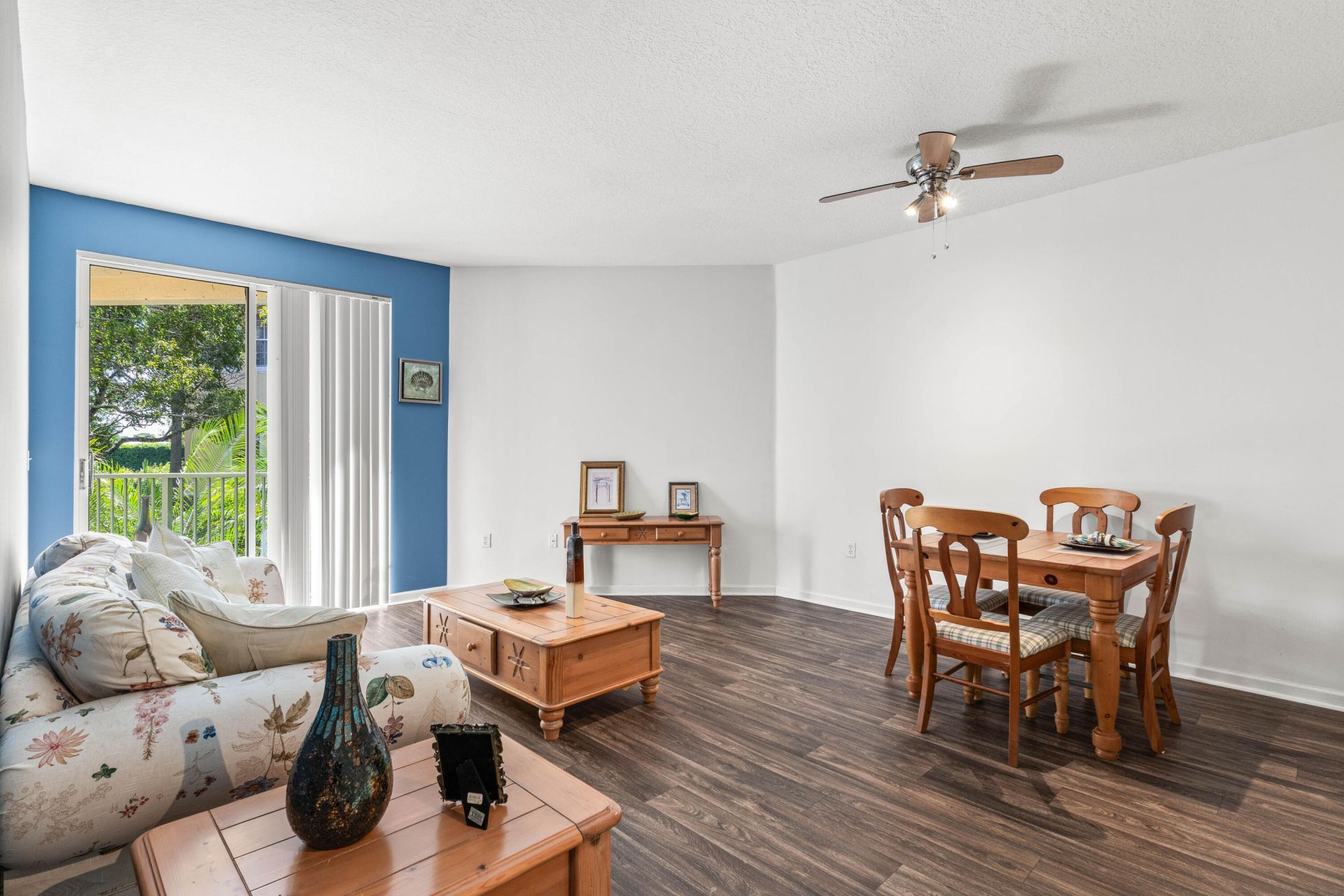 1957 Brandywine Road, Unit 207, West Palm Beach, FL 33409 Photo