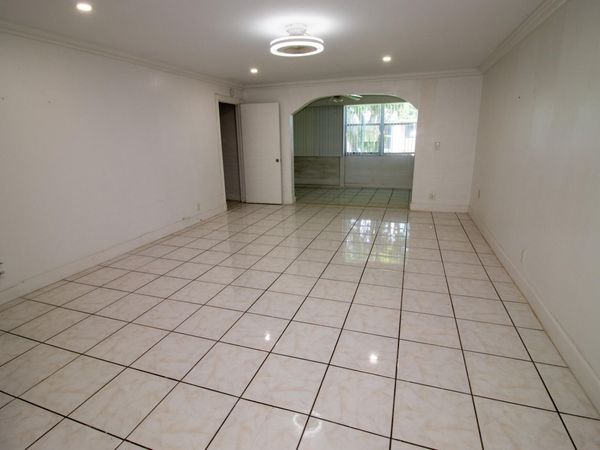 1040 NW 80TH Avenue, Unit 203, Margate, FL 33063