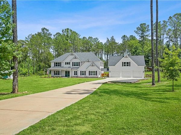 695 Dead Oak Road , Senoia, GA 30276