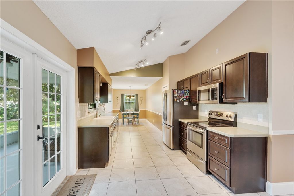 334 Joy Haven Drive, Sebastian, FL 32958 Photo