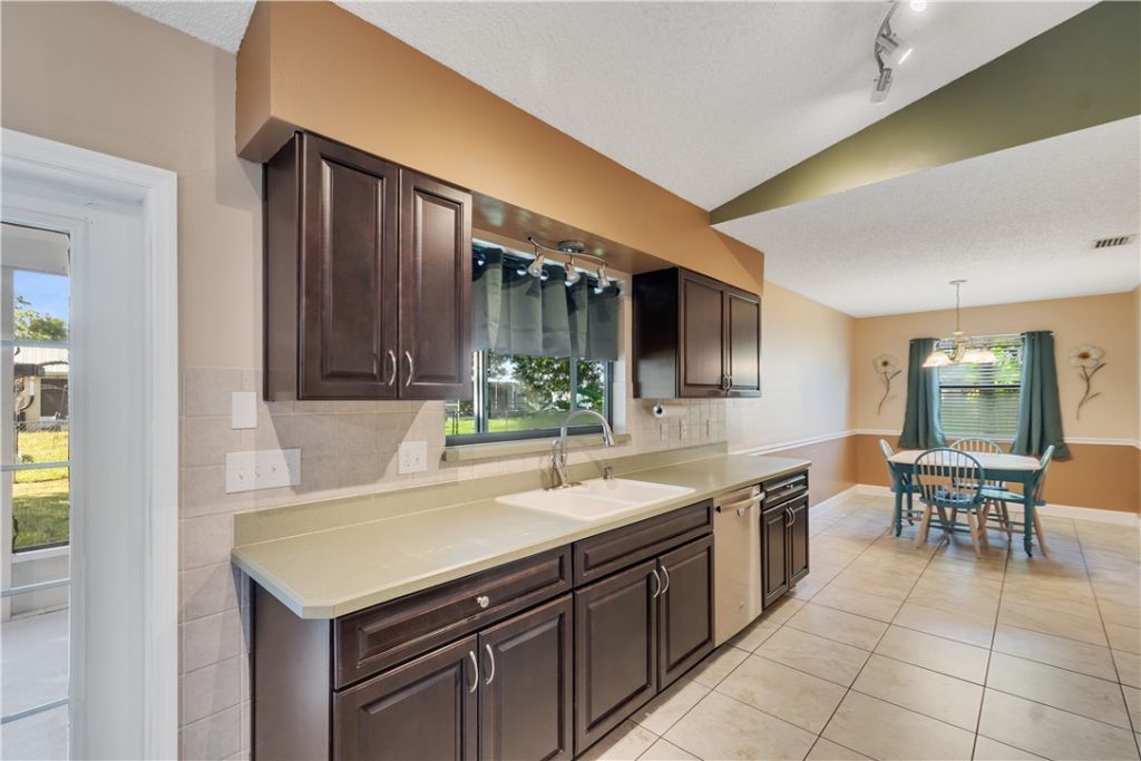 334 Joy Haven Drive, Sebastian, FL 32958 Photo