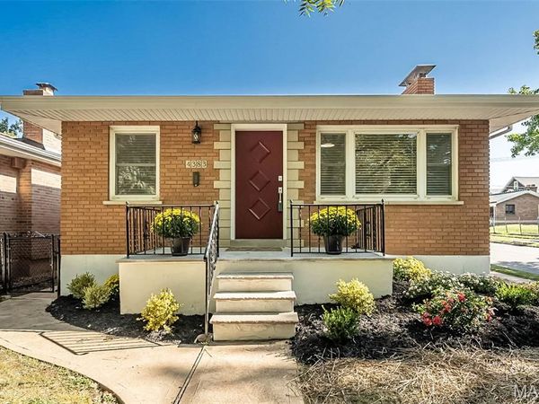 4383 Holly Hills Boulevard , St Louis, MO 63116