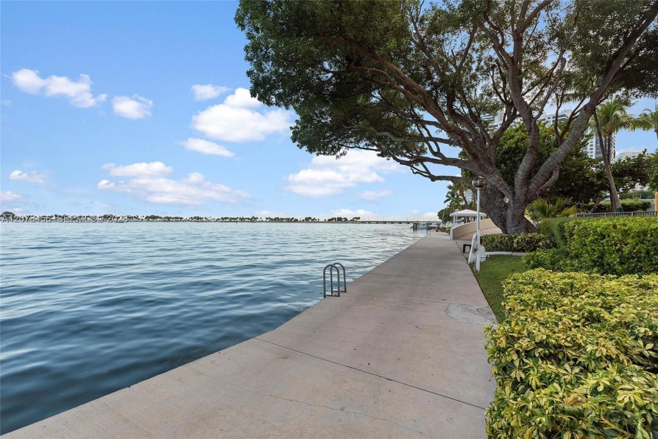 1925 Brickell Ave, Unit 1501D, Miami, FL 33129 Photo