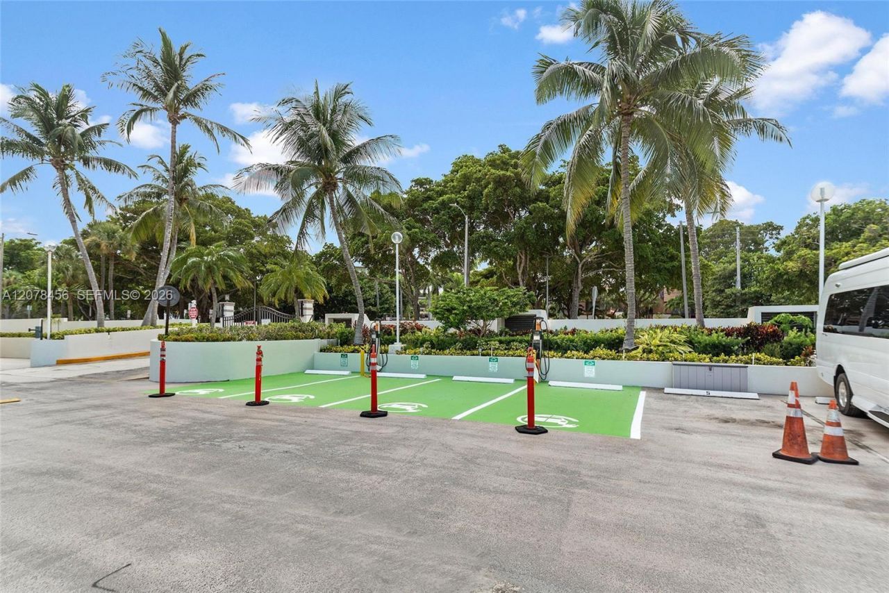 1925 Brickell Ave, Unit 1501D, Miami, FL 33129 Photo