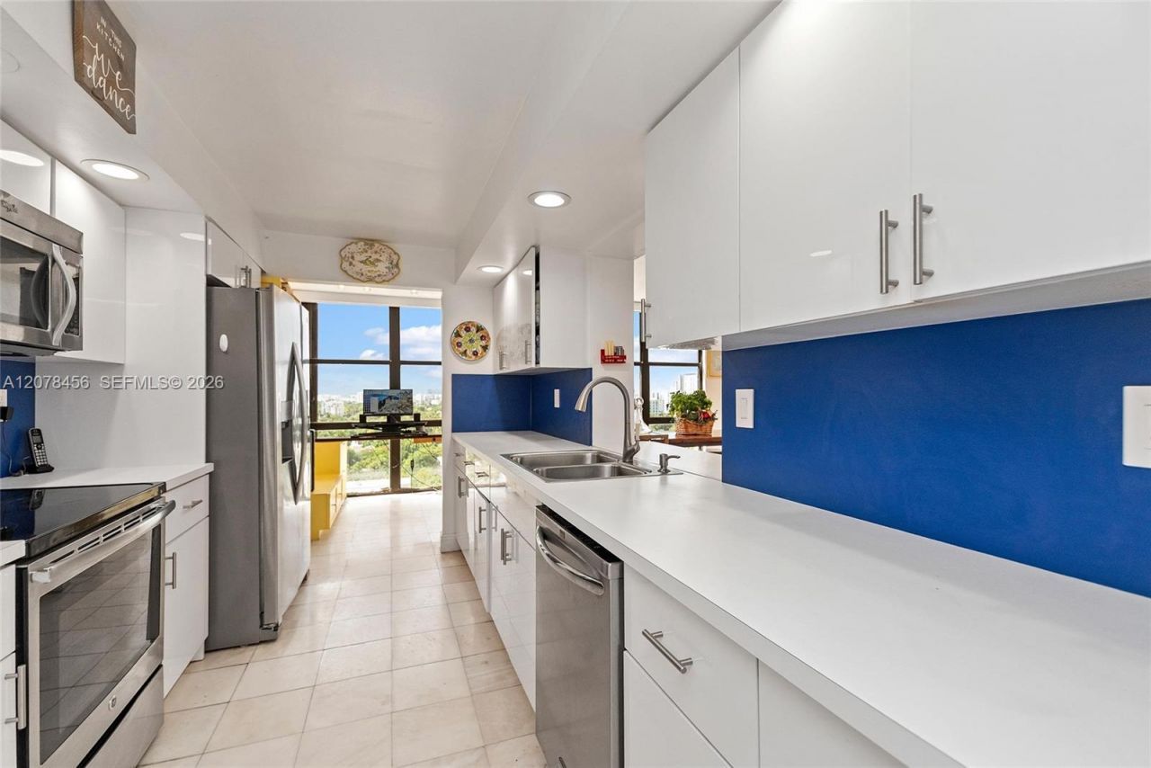 1925 Brickell Ave, Unit 1501D, Miami, FL 33129 Photo