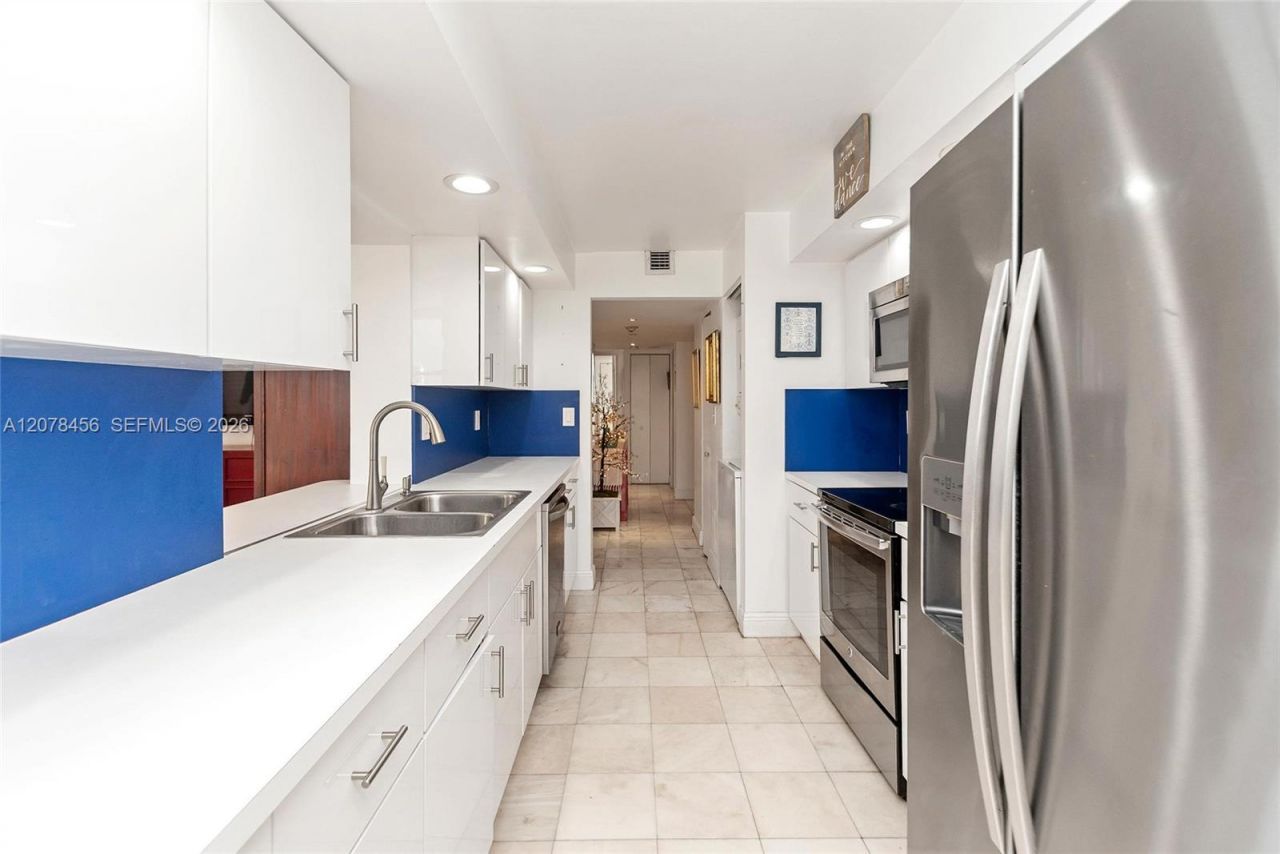 1925 Brickell Ave, Unit 1501D, Miami, FL 33129 Photo