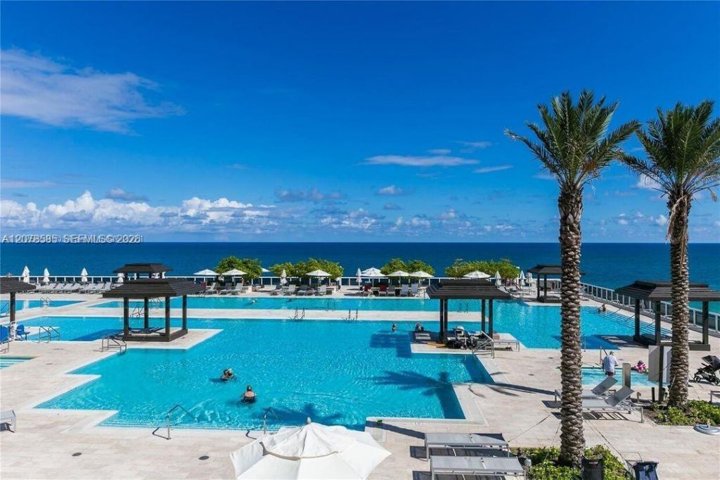 1850 S Ocean Dr, Unit 909, Hallandale Beach, FL 33009 Photo