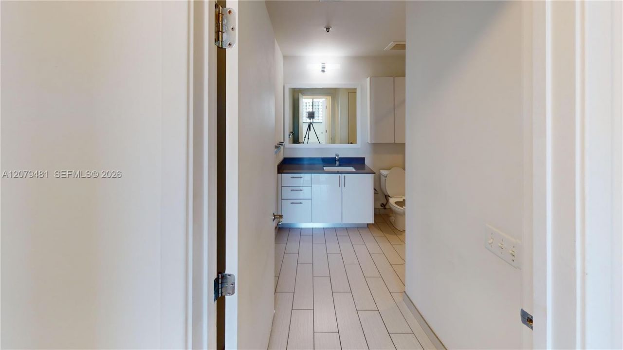 999 SW 1st Ave, Unit 2606, Miami, FL 33130 Photo