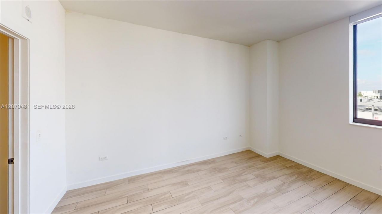 999 SW 1st Ave, Unit 2606, Miami, FL 33130 Photo