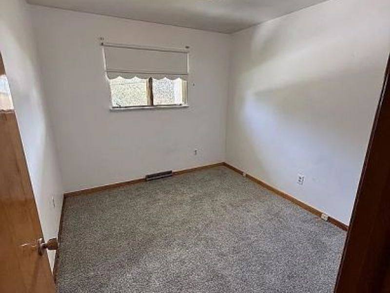 608 E Fernwood Drive, Toronto, OH 43964 Photo 6