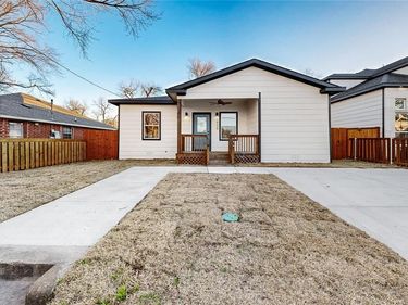 1938 Nomas Street , Dallas, TX 75212