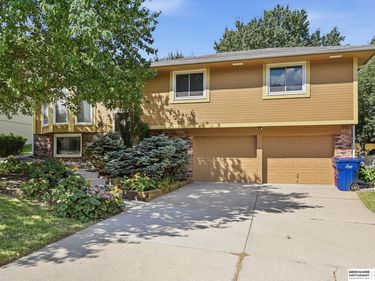 1006 Conestoga Road, Papillion, NE 68046