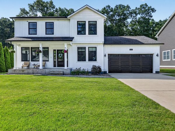 2525 Chestnut Trail, Muskegon, MI 49442