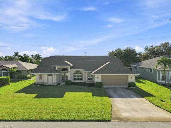 415 SE 13th AVE , CAPE CORAL, FL 33990