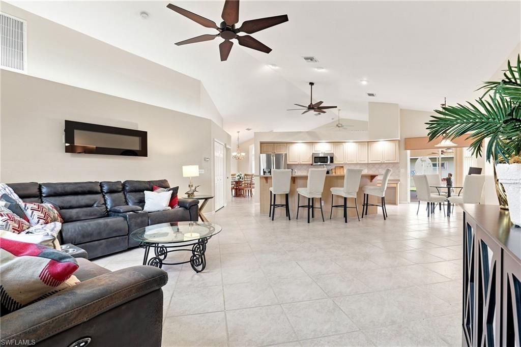415 SE 13th Ave, Cape Coral, FL 33990 Photo