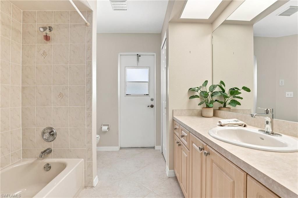 415 SE 13th Ave, Cape Coral, FL 33990 Photo