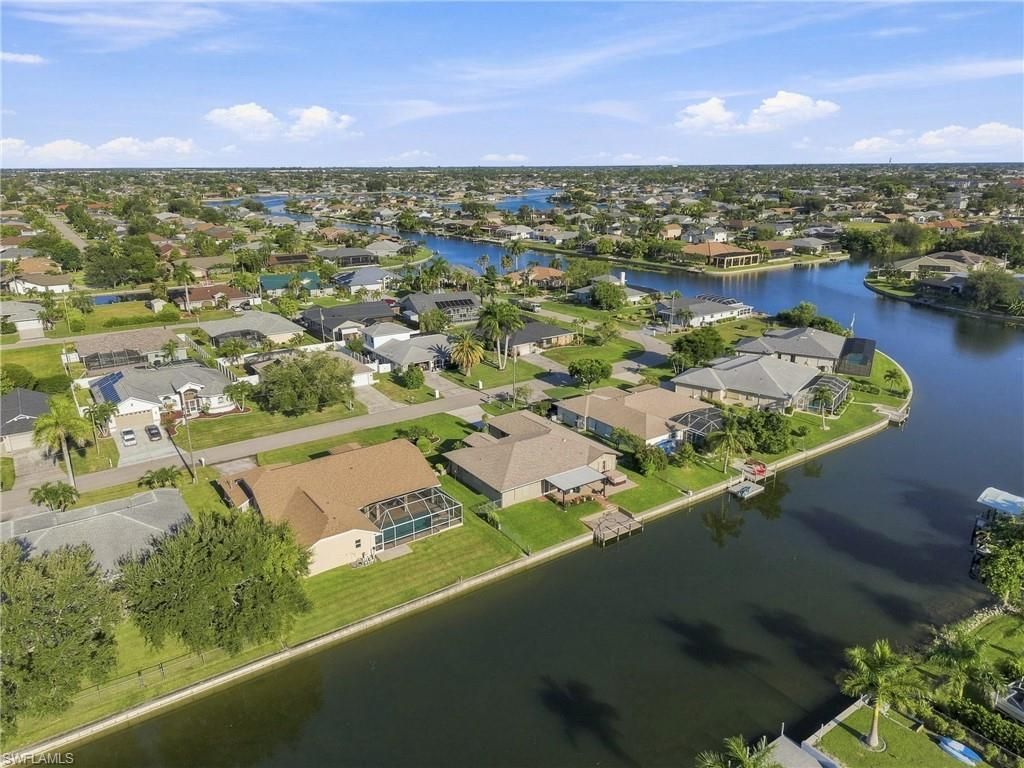 415 SE 13th Ave, Cape Coral, FL 33990 Photo