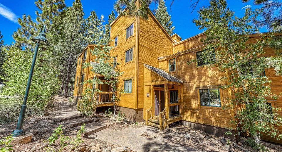 5011 Gold Bend , Truckee, CA 96161 Photo