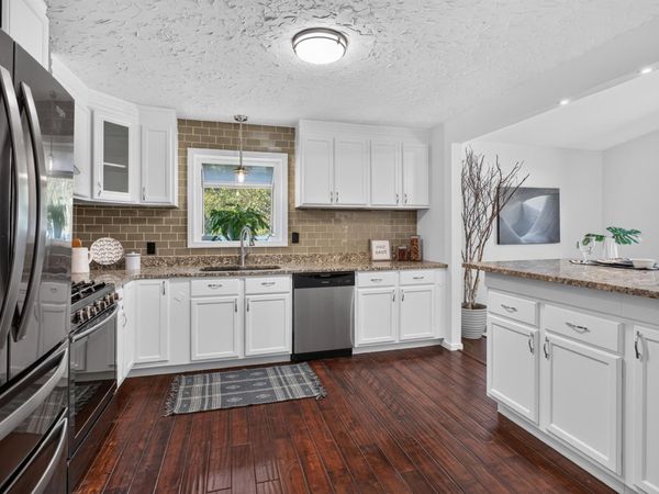 2133 76th Court N, Brooklyn Park, MN 55444