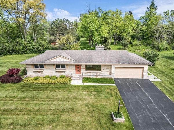 11240 N Valley DRIVE, Mequon, WI 53092