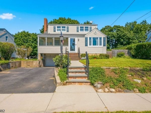 71 Schuyler Ave, Pompton Lakes, NJ 07442