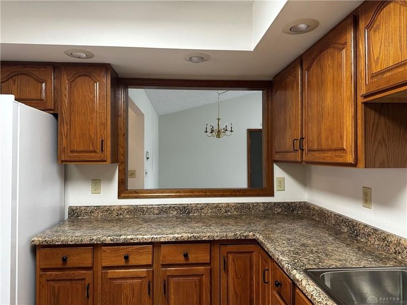 1547 Dee Anne Drive, Xenia, OH 45385 Photo 5