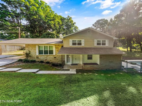 155 Chestnut Hill Rd , Harriman, TN 37748
