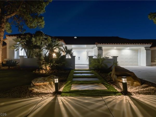 2920 Crown Ridge Drive , Las Vegas, NV 89134