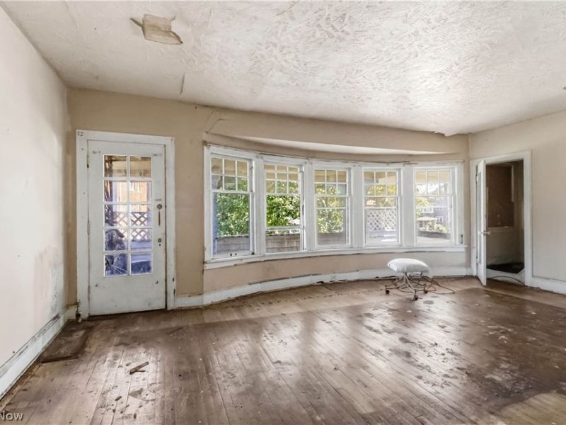 1516 Hillcrest Road, Cleveland, OH 44118 Photo 16
