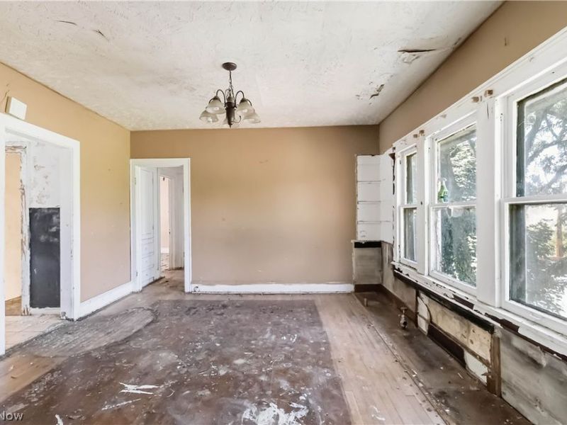 1516 Hillcrest Road, Cleveland, OH 44118 Photo 17