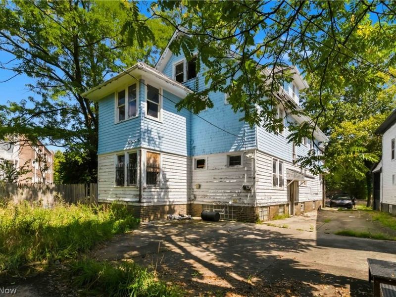 1516 Hillcrest Road, Cleveland, OH 44118 Photo 31