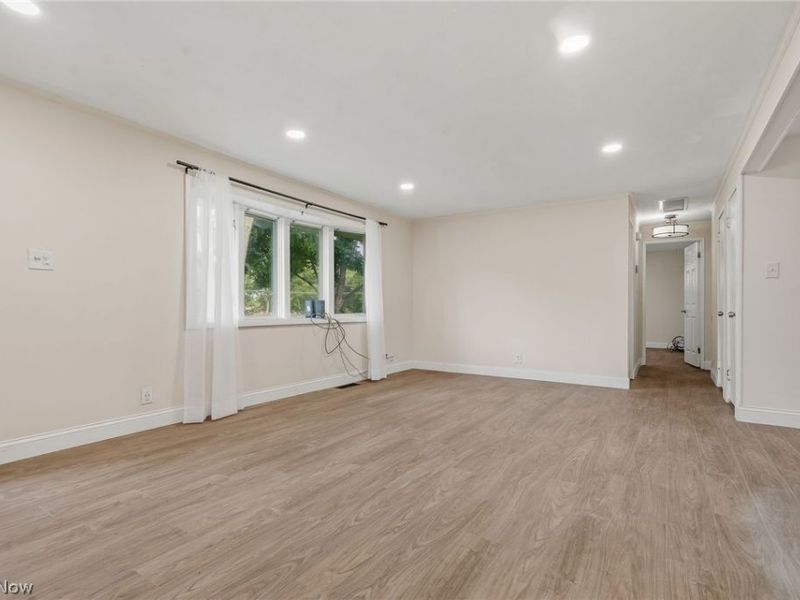 1428 Laurel Drive, Macedonia, OH 44056 Photo 5