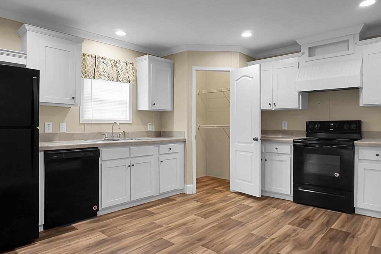 2849 Wire Road Photo 8