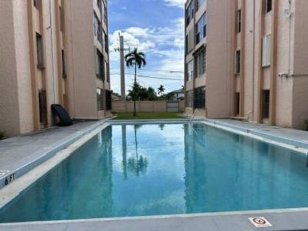 7345 W 4TH Avenue, Unit 403, Hialeah, FL 33014