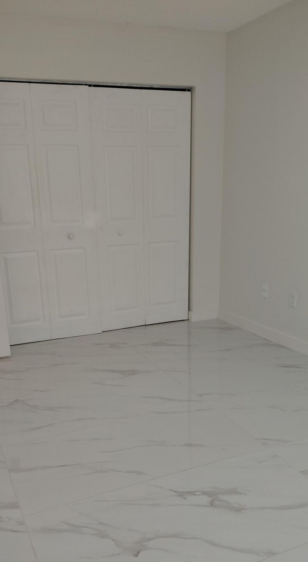 18276 Mediterranean Boulevard, Unit 4-6, Hialeah, FL 33015 Photo