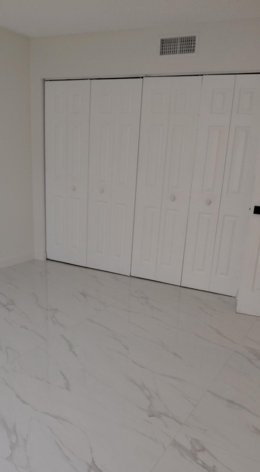 18276 Mediterranean Boulevard, Unit 4-6, Hialeah, FL 33015 Photo