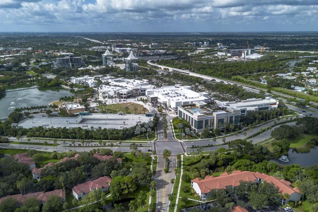 12096 Alternate A1a, Unit F3, Palm Beach Gardens, FL 33410 Photo