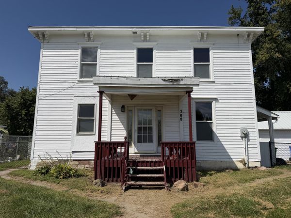 308 E Ashland Avenue, Indianola, IA 50125