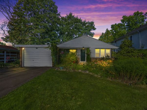 9420 Octavia Avenue , Morton Grove, IL 60053