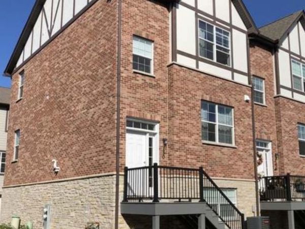 150 S Myrtle Avenue , Villa Park, IL 60181