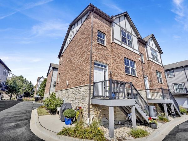 150 S Myrtle Avenue, Villa Park, IL 60181