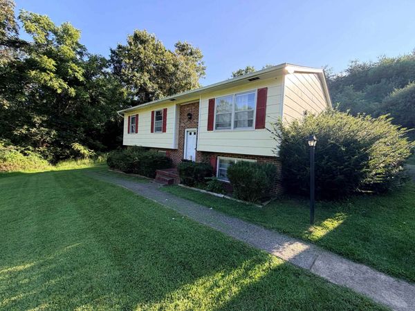 400 HANCOCK ST, CRAIGSVILLE, VA 24430