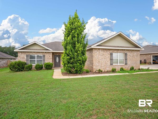 27401A Meade Trl, Loxley, AL 36551
